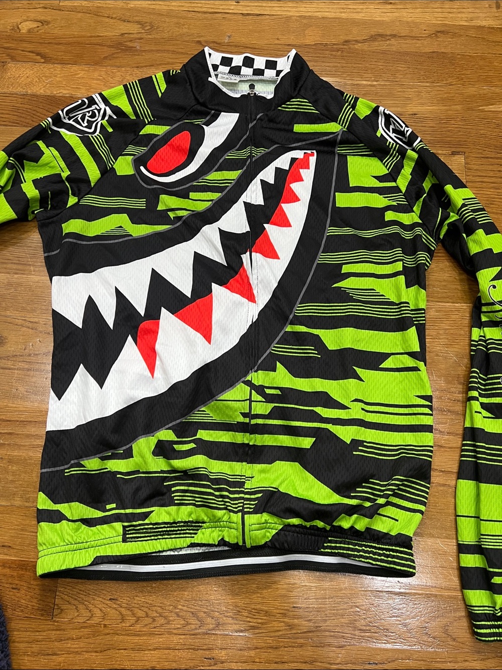 Men’s Shark-Graphic Long Sleeve